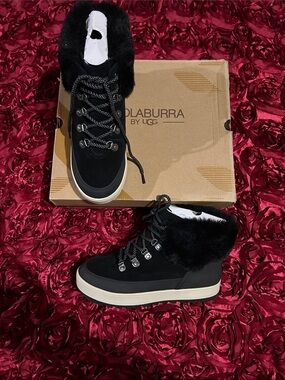 UGG Black Faux-Fur Lace-Up Winter Boot